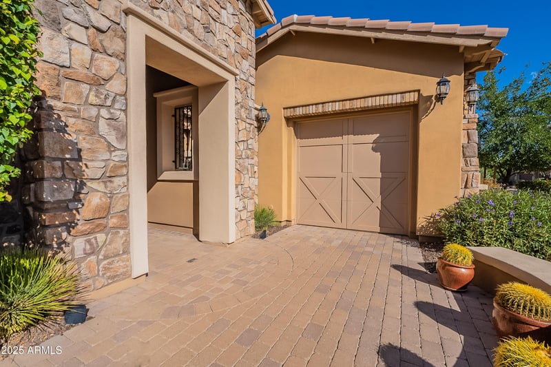 12828 Oyer Ln, Peoria, AZ 85383