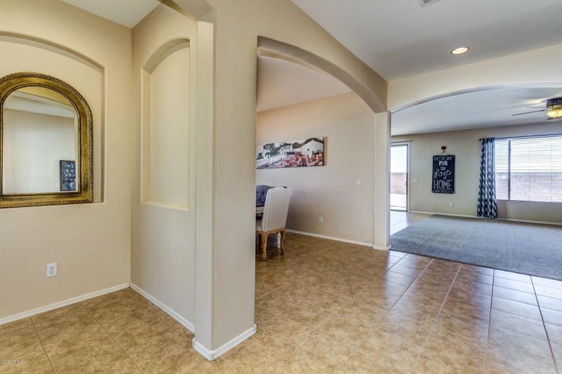 1283 E Indigo St, Gilbert, AZ 85298