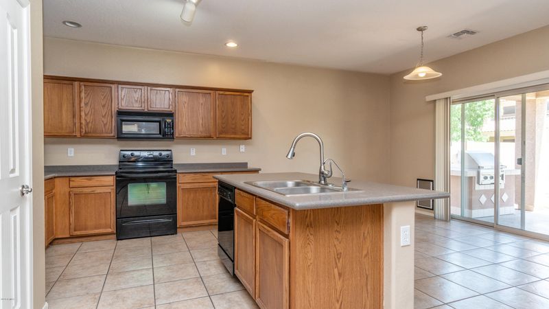 1283 E Lark St, Gilbert, AZ 85297