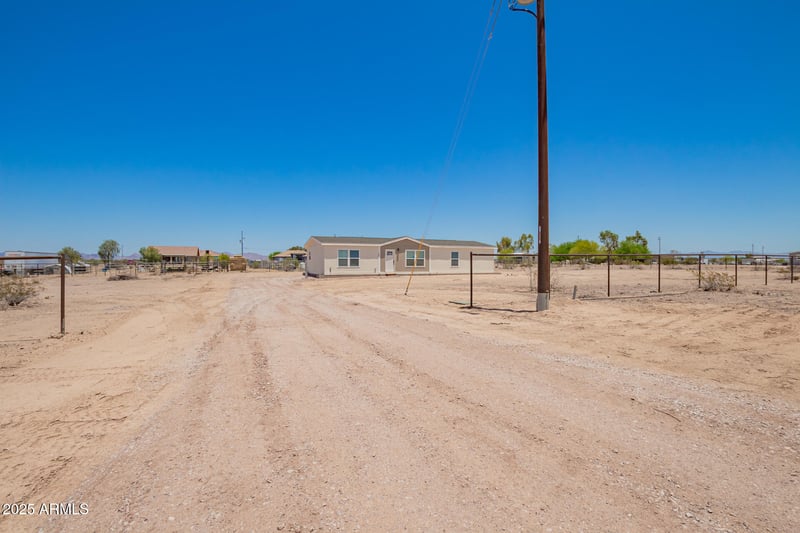 1284 384th Ave, Tonopah, AZ 85354