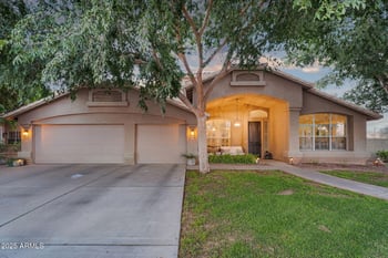 1284 Stacey Ln, Tempe, AZ 85284