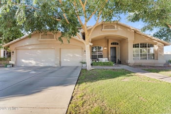1284 Stacey Ln, Tempe, AZ 85284