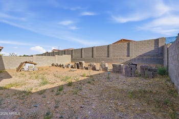 12841 Ocotillo Rd, Glendale, AZ 85307