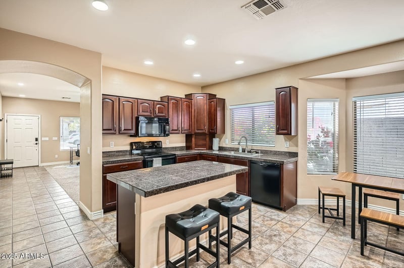12842 Whitton Ave, Avondale, AZ 85392