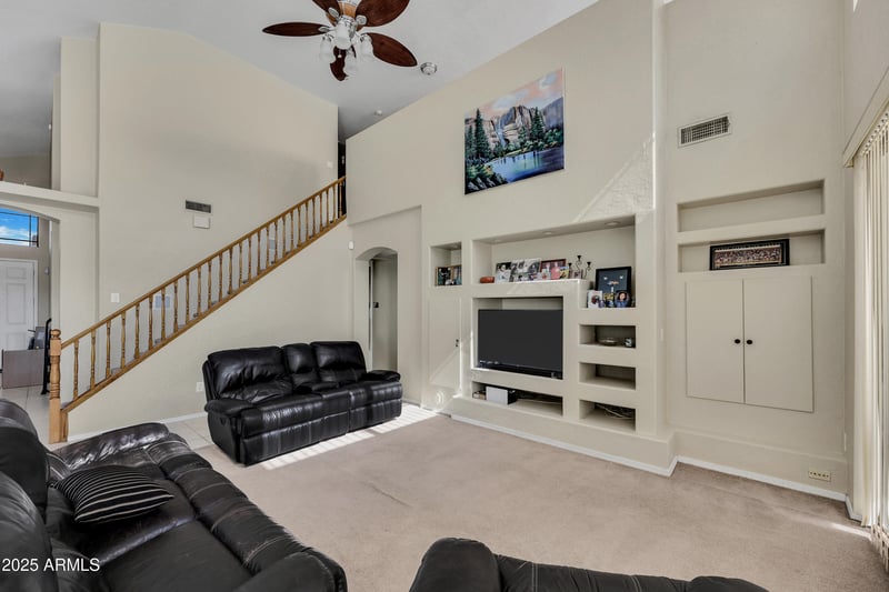 1285 Sandstone St, Gilbert, AZ 85296