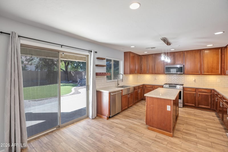 12855 Milton Dr, Peoria, AZ 85383