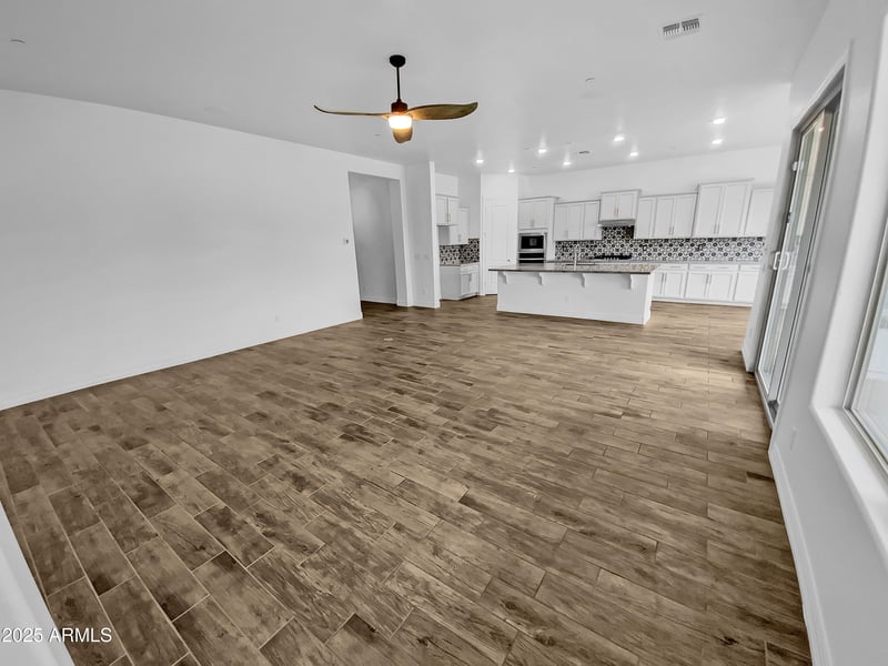 12858 Pasaro Dr, Peoria, AZ 85383