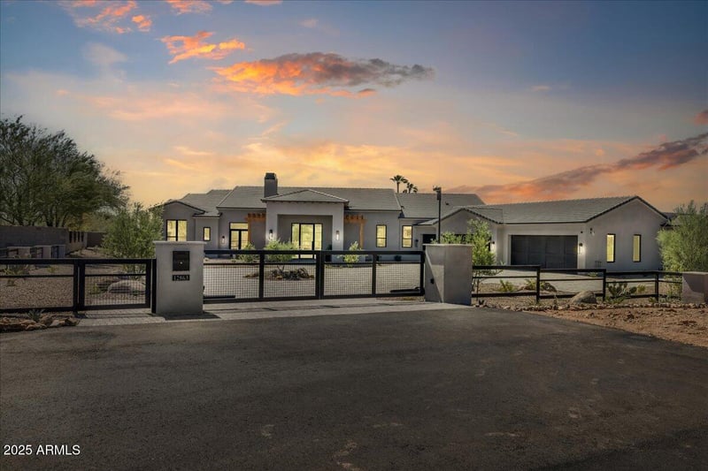 12863 Cochise Rd, Scottsdale, AZ 85259