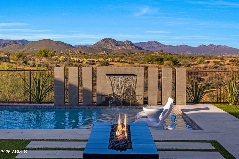 12864 Harper Dr, Scottsdale, AZ 85255