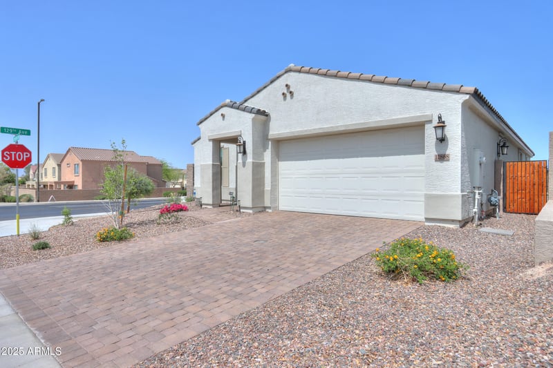 12868 Ocotillo Rd, Glendale, AZ 85307