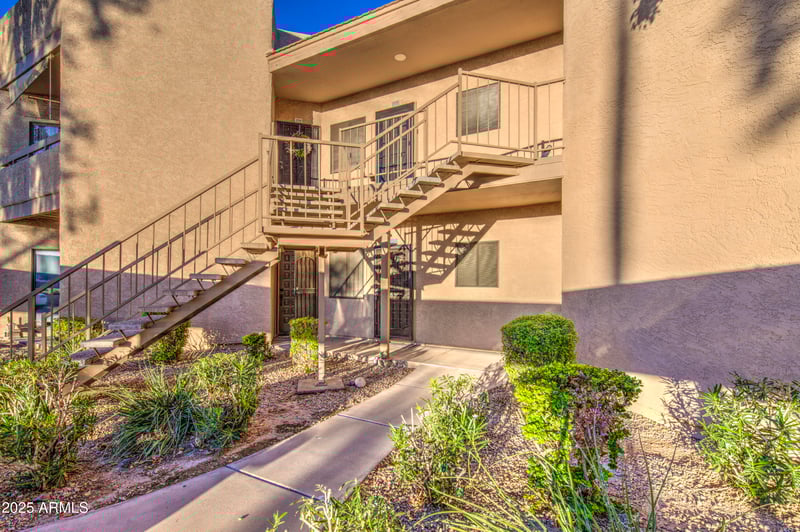 1287 Alma School Rd #205, Chandler, AZ 85224