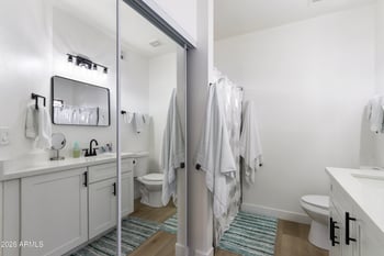 1287 Alma School Rd #206, Chandler, AZ 85224