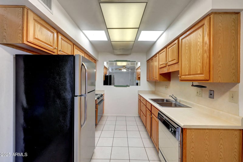 12881 99th Dr, Sun City, AZ 85351