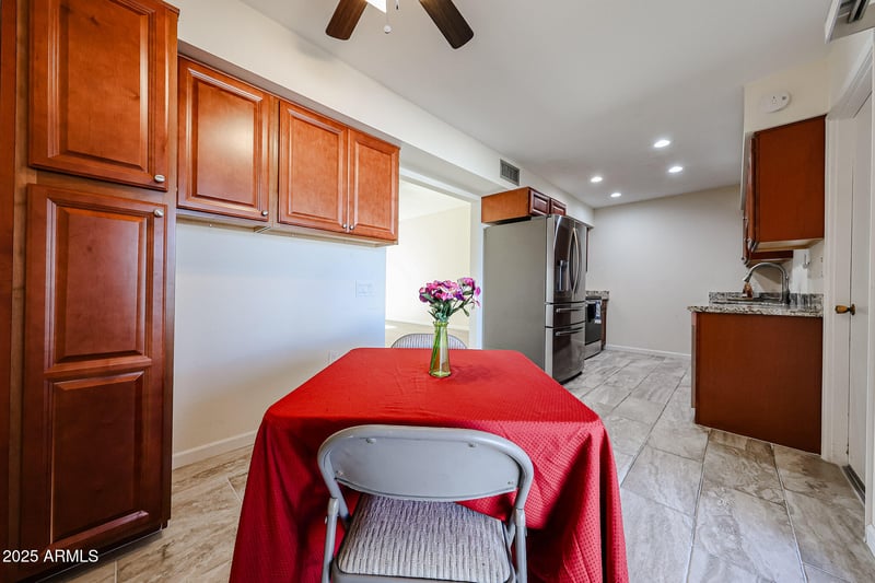 12890 99th Dr, Sun City, AZ 85351
