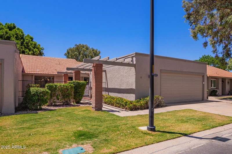 129 Leisure World --, Mesa, AZ 85206