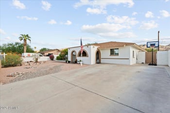 129 Monte Way, Phoenix, AZ 85042