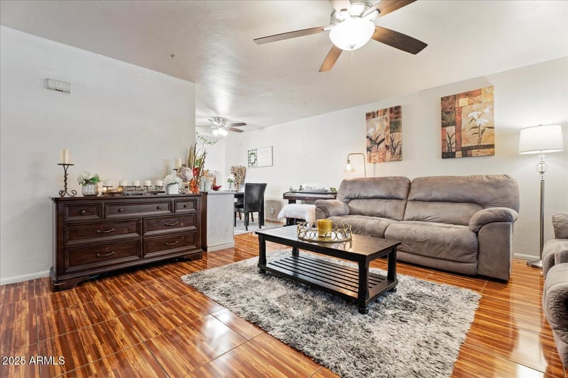 129 Monte Way, Phoenix, AZ 85042