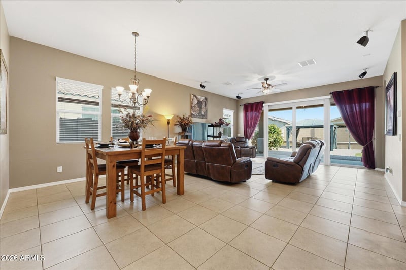 129 W White Oak Ave, Queen Creek, AZ 85140