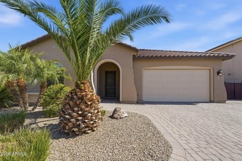 129 W White Oak Ave, Queen Creek, AZ 85140