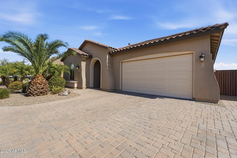 129 W White Oak Ave, Queen Creek, AZ 85140