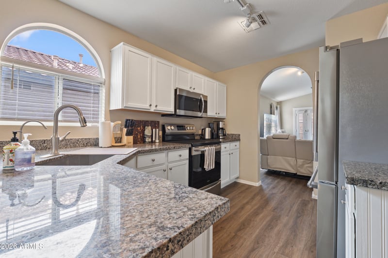 1291 Cardinal St, Gilbert, AZ 85296