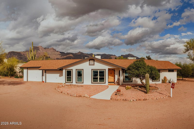 1291 Red Rock Ct, Apache Junction, AZ 85119