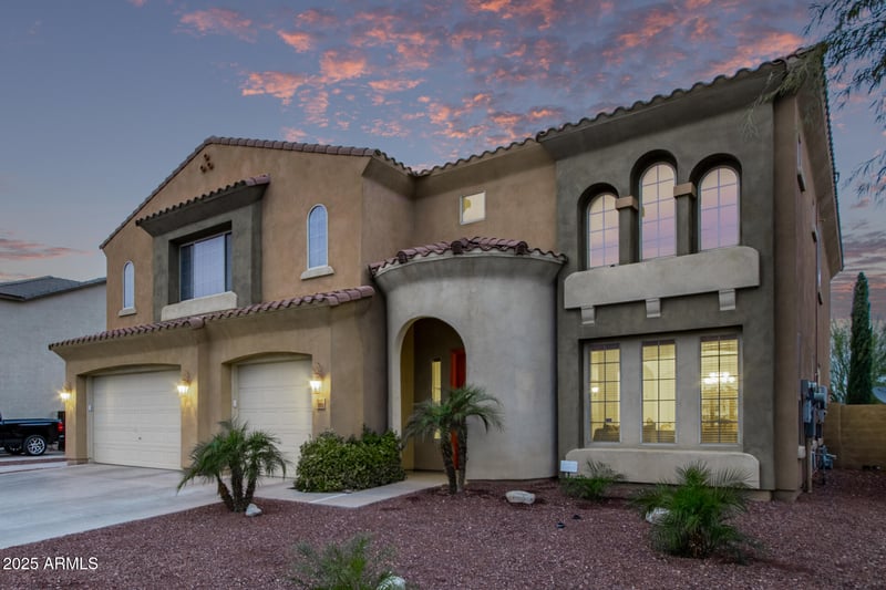 12910 Tuckey Ln, Glendale, AZ 85307
