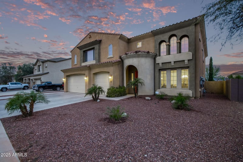 12910 Tuckey Ln, Glendale, AZ 85307