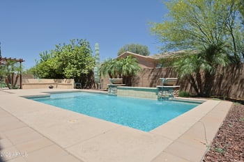 12910 Tuckey Ln, Glendale, AZ 85307