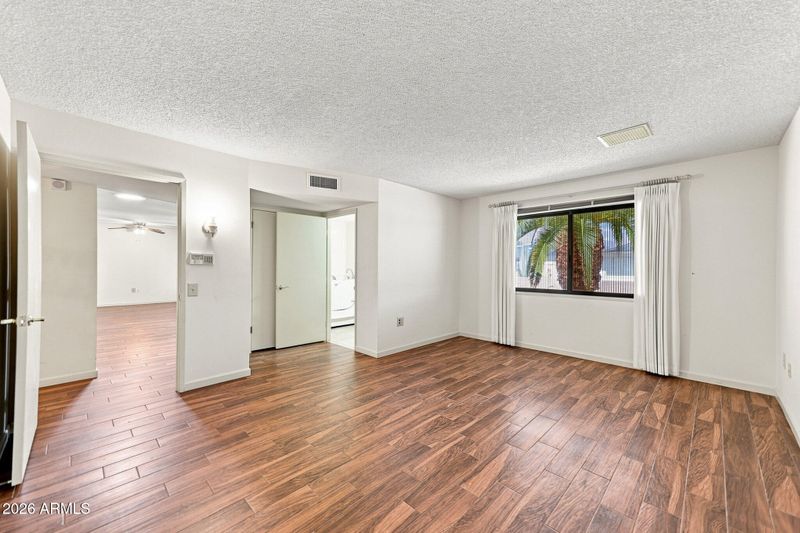 12915 W Paintbrush Dr, Sun City West, AZ 85375