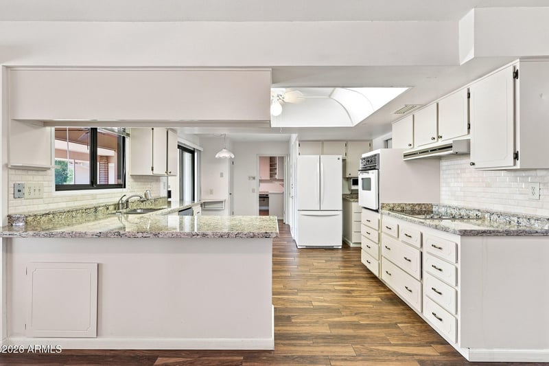 12915 W Paintbrush Dr, Sun City West, AZ 85375