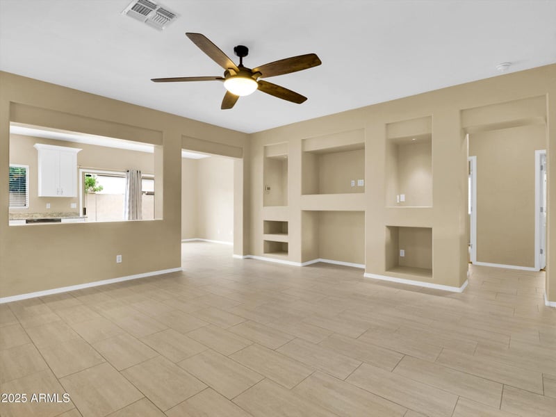 12916 Crittenden Ln, Avondale, AZ 85392