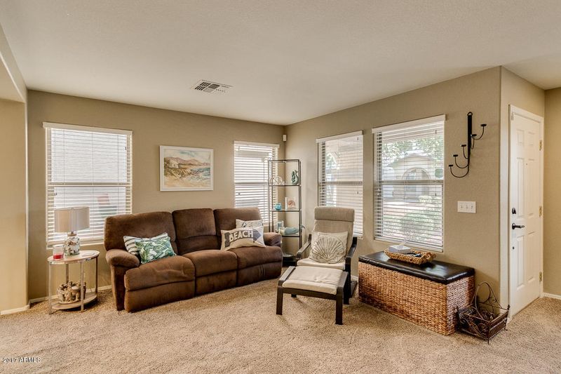 1292 S Loback Ln, Gilbert, AZ 85296