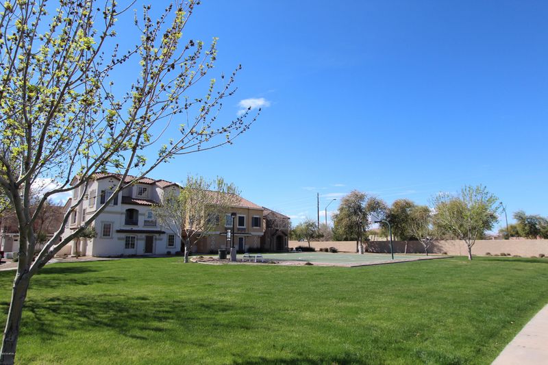 1292 S Sabino Dr, Gilbert, AZ 85296