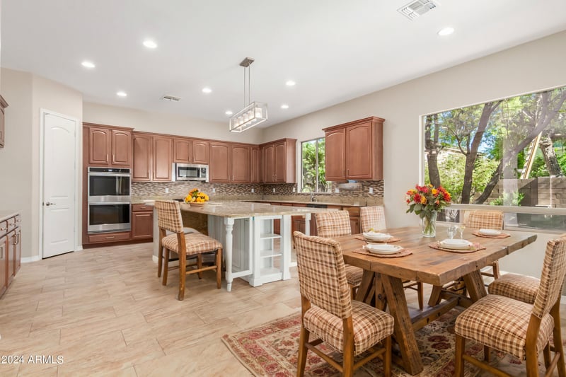 12920 W Sierra Vista Dr, Glendale, AZ 85307