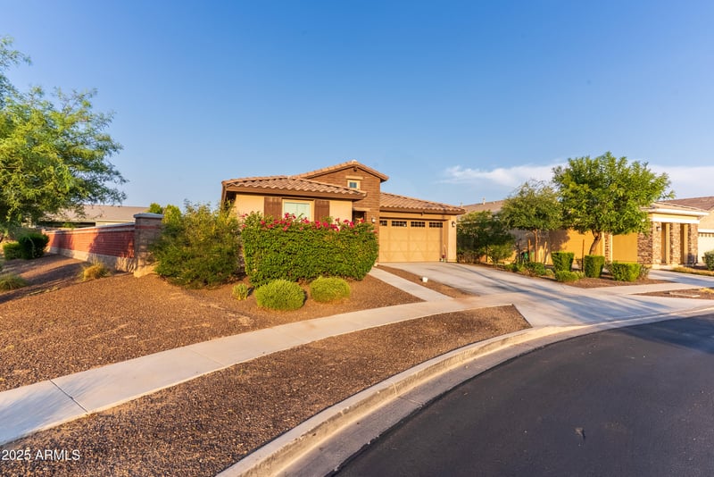 12921 145th Dr, Surprise, AZ 85379