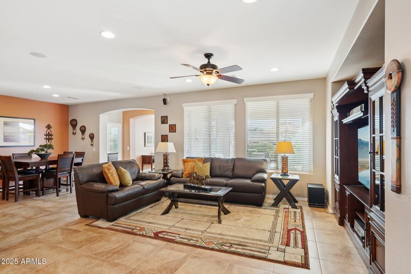 12925 Lone Tree Trl, Peoria, AZ 85383