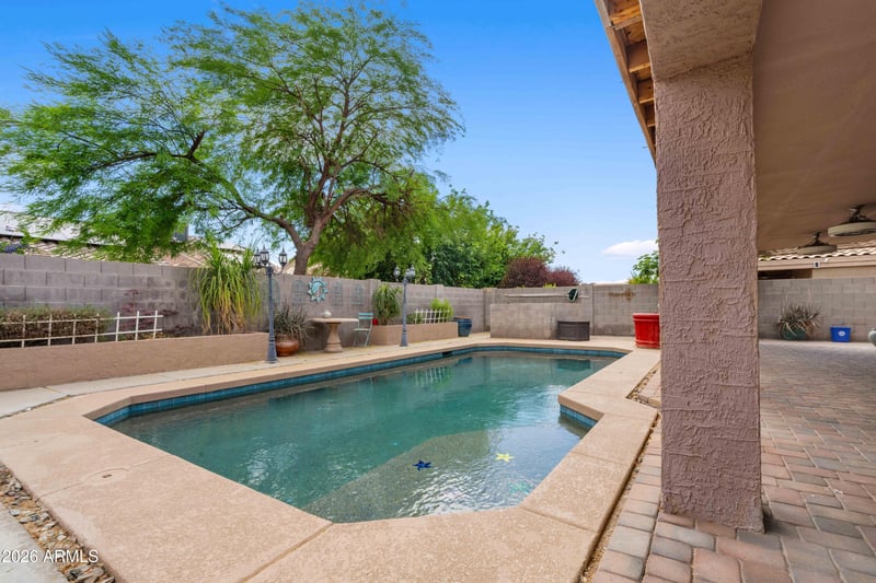 12925 W Gelding Dr, El Mirage, AZ 85335