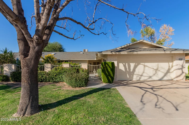 12926 Castle Rock Dr, Sun City West, AZ 85375