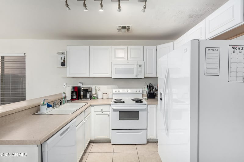 12929 Fleetwood Ln, Glendale, AZ 85307