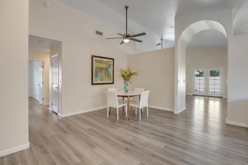 1293 N Mckenna Ln, Gilbert, AZ 85233