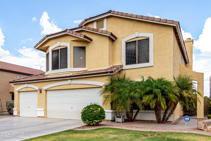 1293 Western Skies Dr, Gilbert, AZ 85296