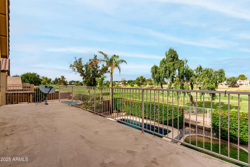1293 Western Skies Dr, Gilbert, AZ 85296