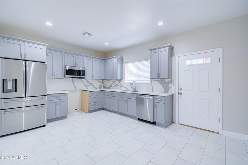 12938 Tara Ln, Surprise, AZ 85374