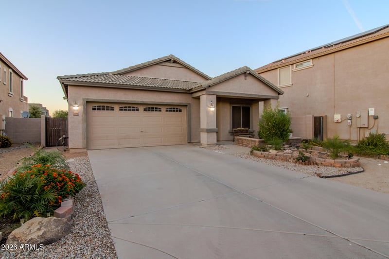 1294 Green Tree Dr, San Tan Valley, AZ 85143