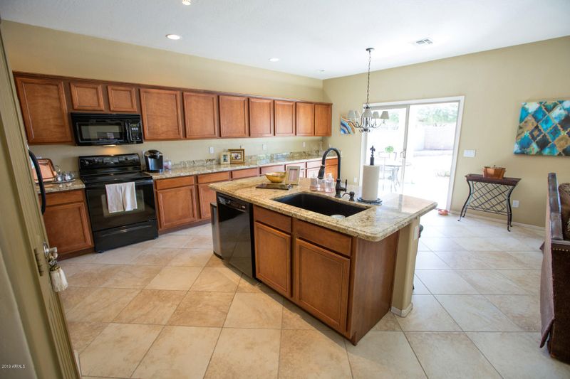 1295 E Bluebird Dr, Gilbert, AZ 85297