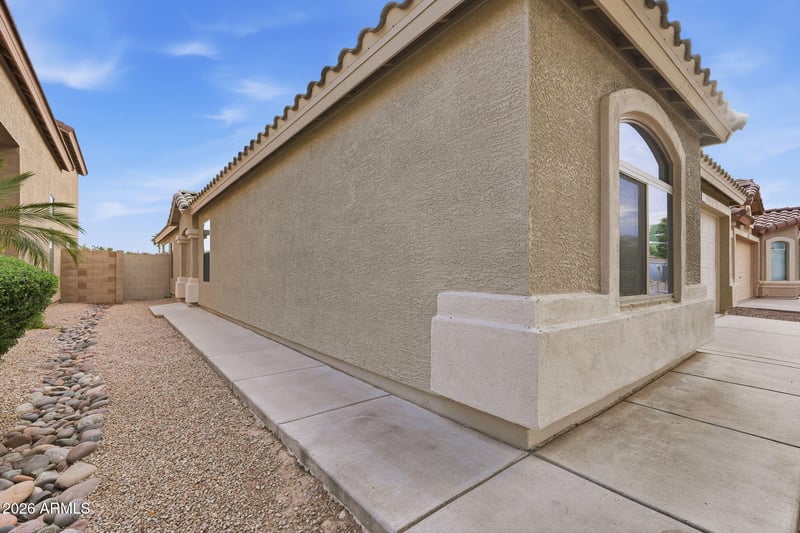 1295 Estelle Ln, San Tan Valley, AZ 85140