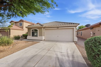 1295 Estelle Ln, San Tan Valley, AZ 85140