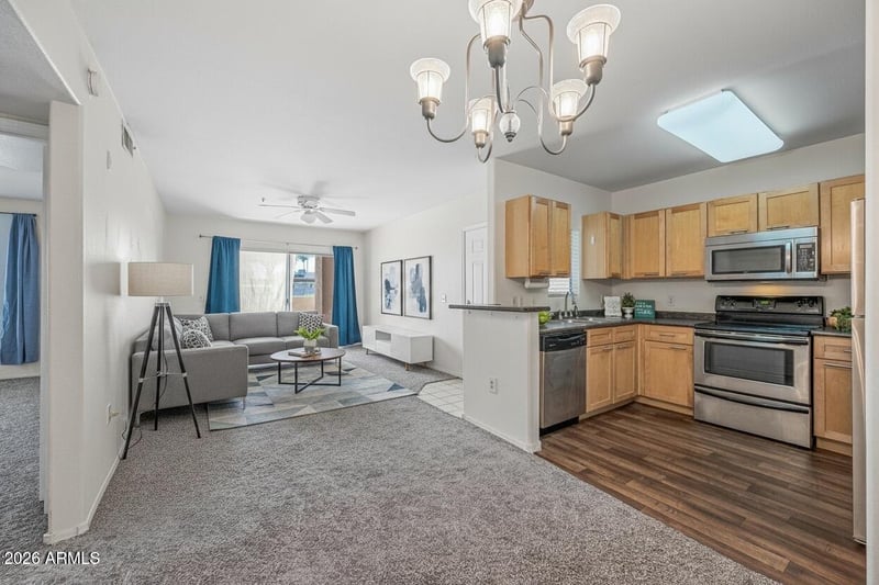 1295 Ash St #Apt 617, Gilbert, AZ 85233