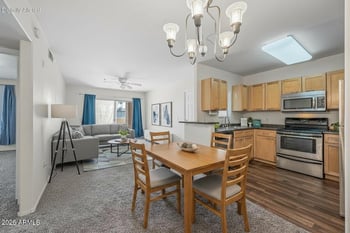 1295 N Ash St #Apt 617, Gilbert, AZ 85233